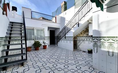 Vista exterior de Casa o xalet en venda en Terrassa amb Terrassa