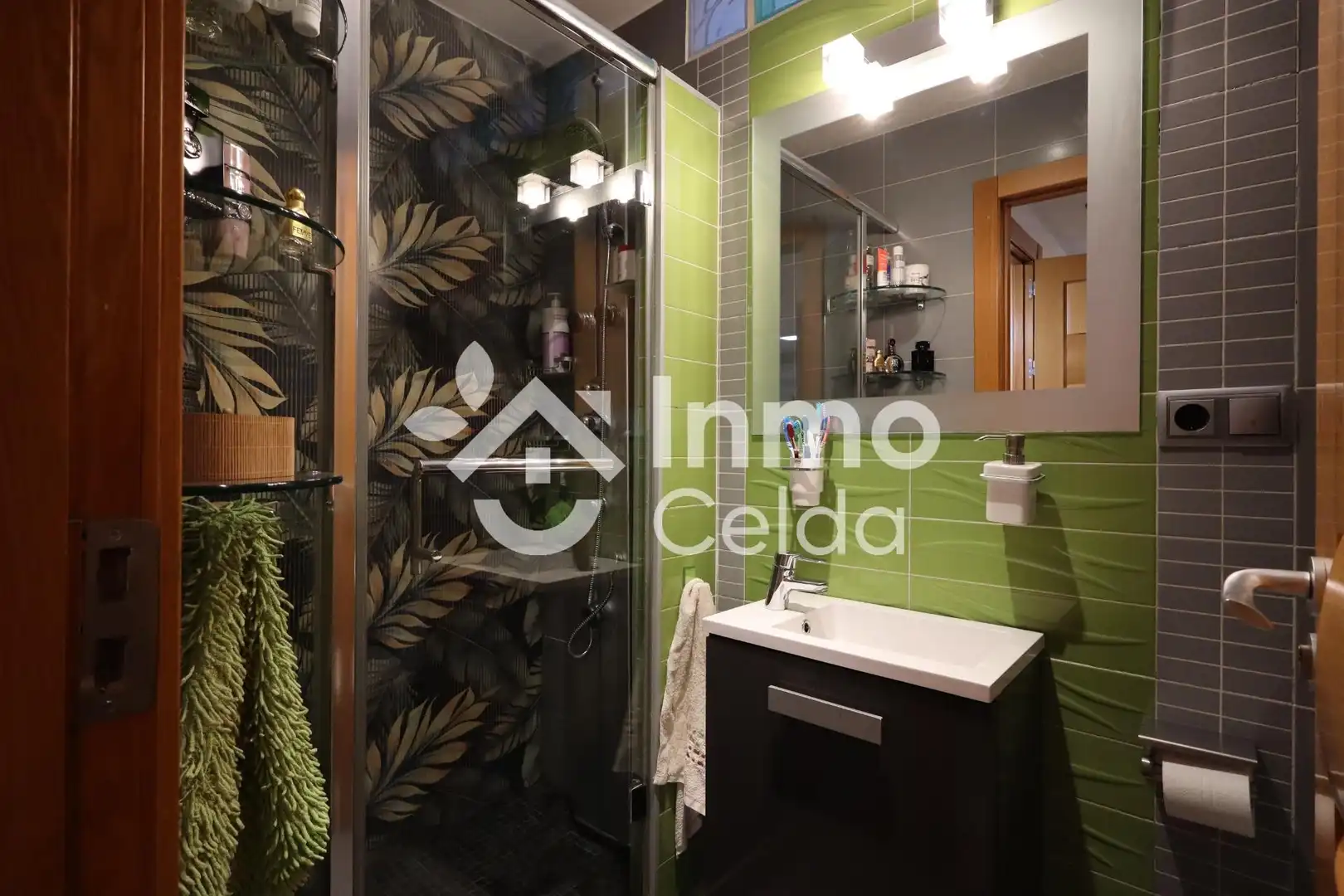 Casa adosada en venta en Chiva con Aire acondicionado, Calefacción y Jardín privado