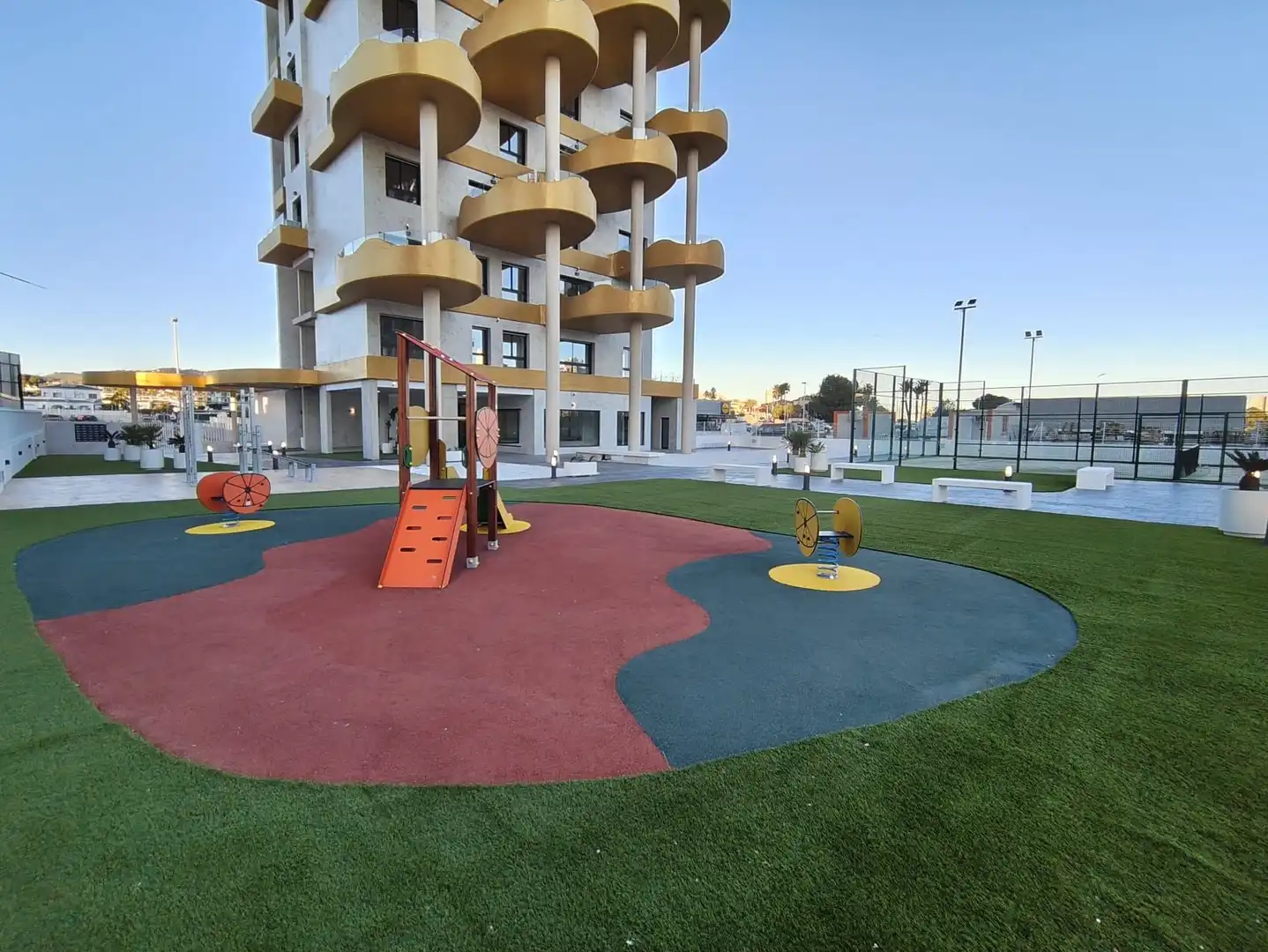 Apartamento con piscina en venta en Marisol Park - Ortembach - Los Almendros, imagen 35