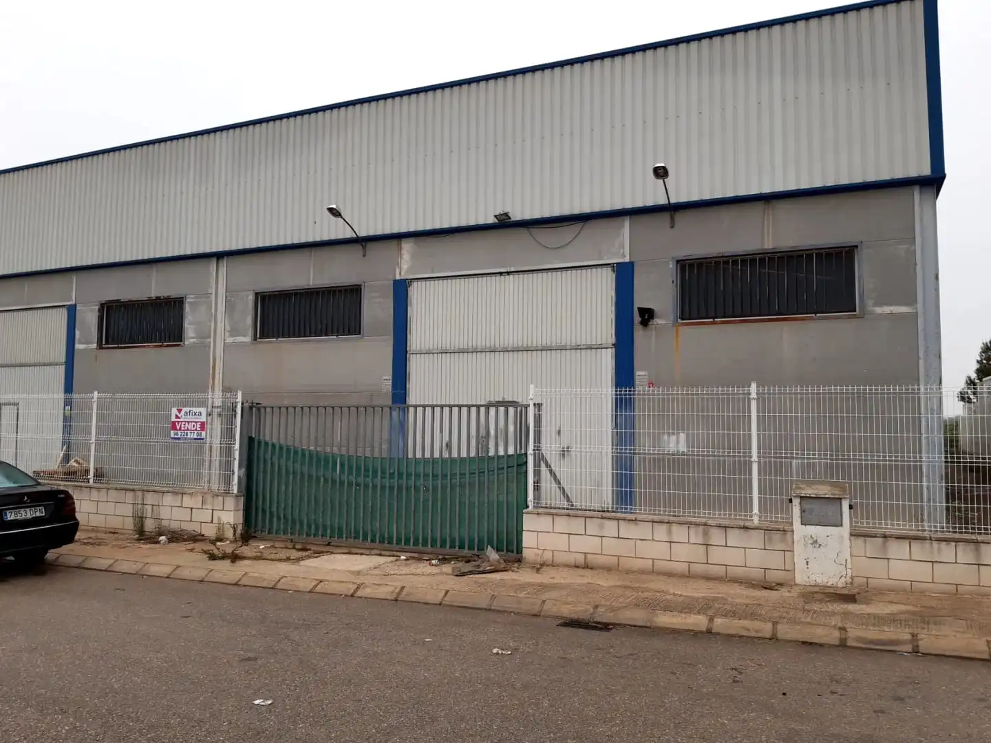 Industrial buildings for sale in C/ de Lassut, Senyera