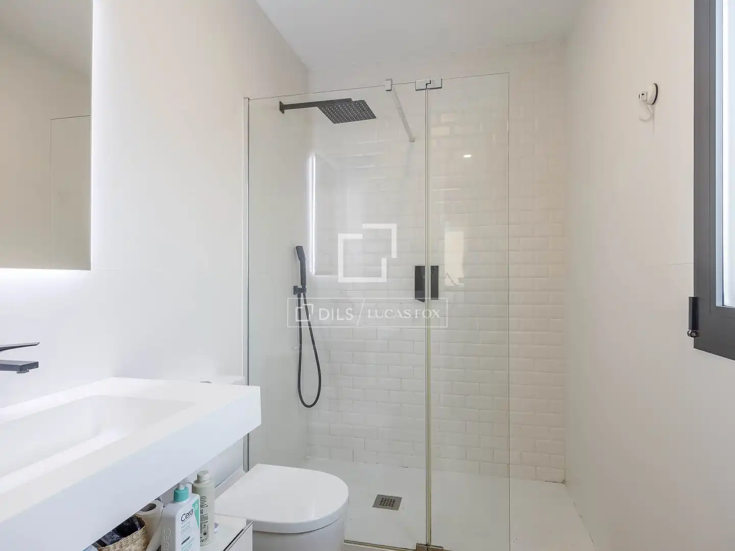 Baño de Casa o chalet en venta en Godella con Aire acondicionado, Calefacción y Jardín privado
