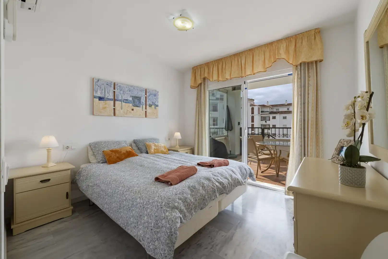 Bedroom of Ground floor for sale in Mijas  with Air Conditioner, Terrace and Swimming Pool