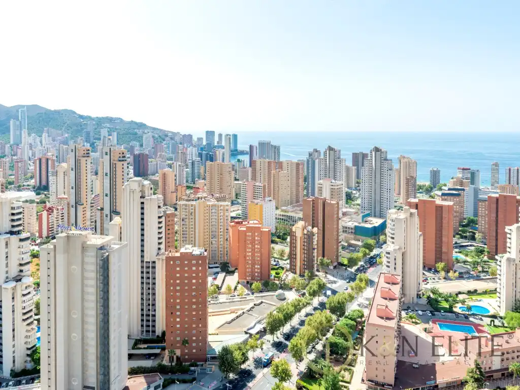 Exterior view of Flat for sale in Benidorm  with Air Conditioner, Heating and Private garden