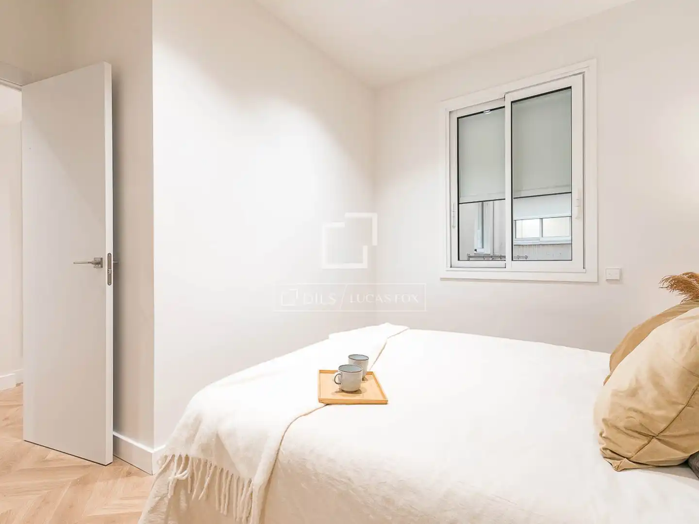 Habitación de Piso en venta en Barcelona con Aire acondicionado, Calefacción y Balcón