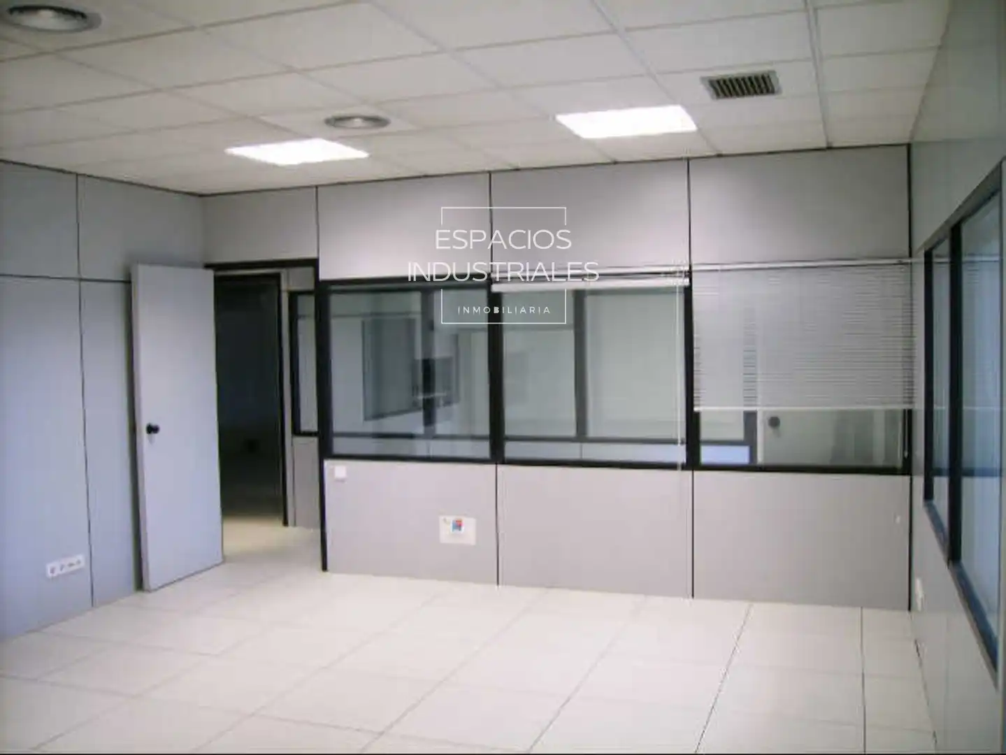 Ufficio in affitto a Montserrat - Parque Empresarial