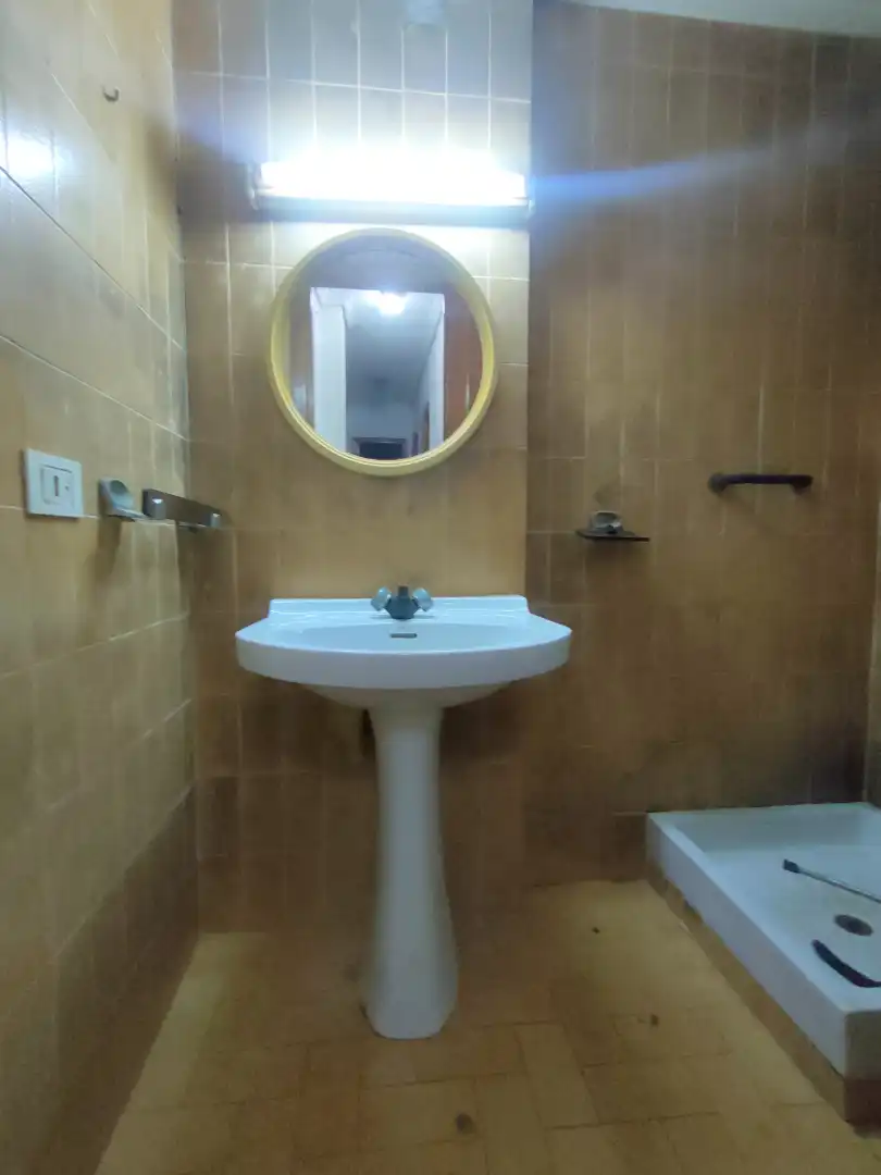 Baño de Piso en venta en Turís