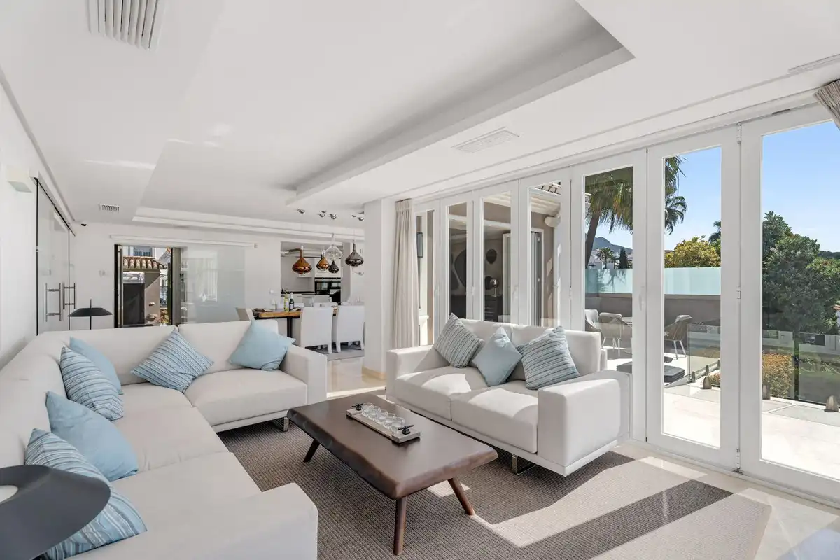 Villa mit Garten zum Verkauf in Nueva Andalucía, imagen 24