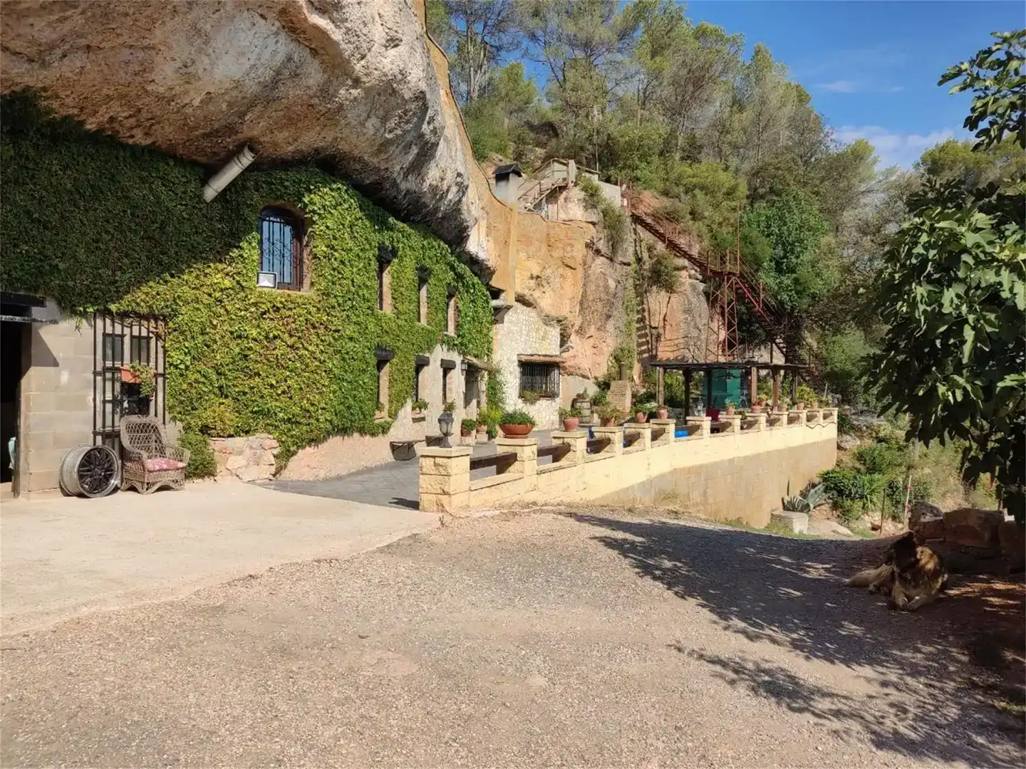 Vista exterior de Finca rústica en venda en Castellfollit del Boix amb Aire condicionat, Parquet i Traster