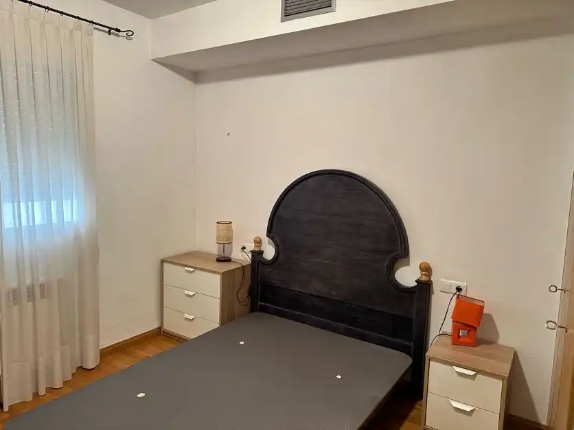Habitación de Apartamento en venta en Ciudad Real con Aire acondicionado, Calefacción y Terraza