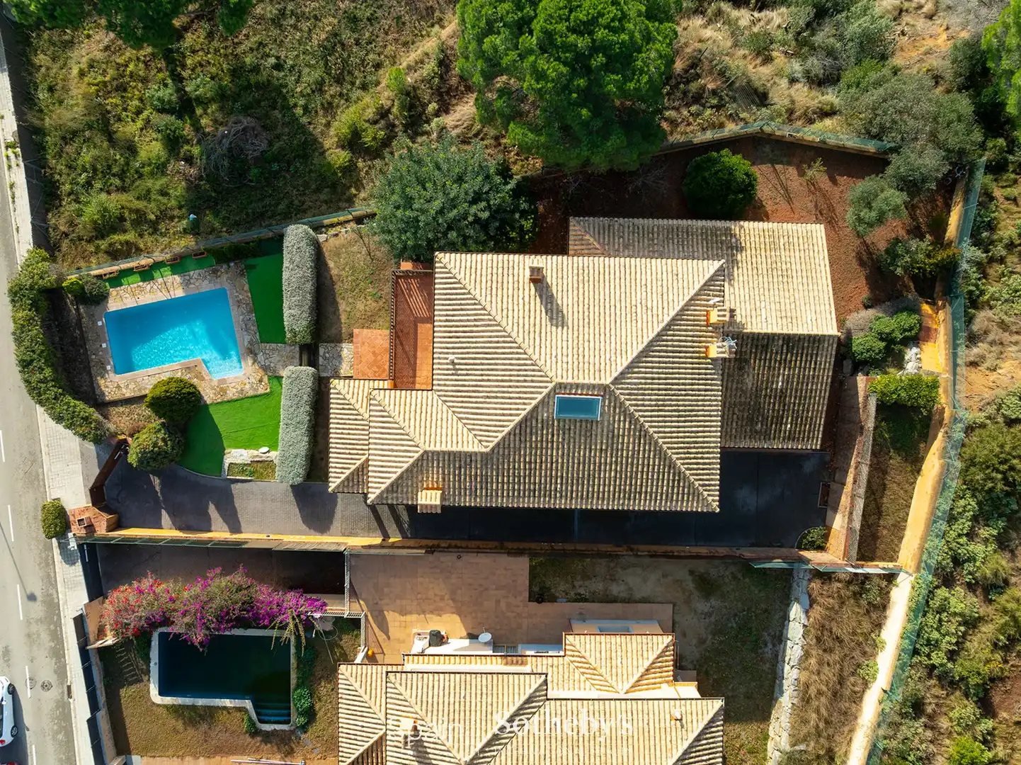 Casa con piscina en venta en Nucli Urbà, imagen 3