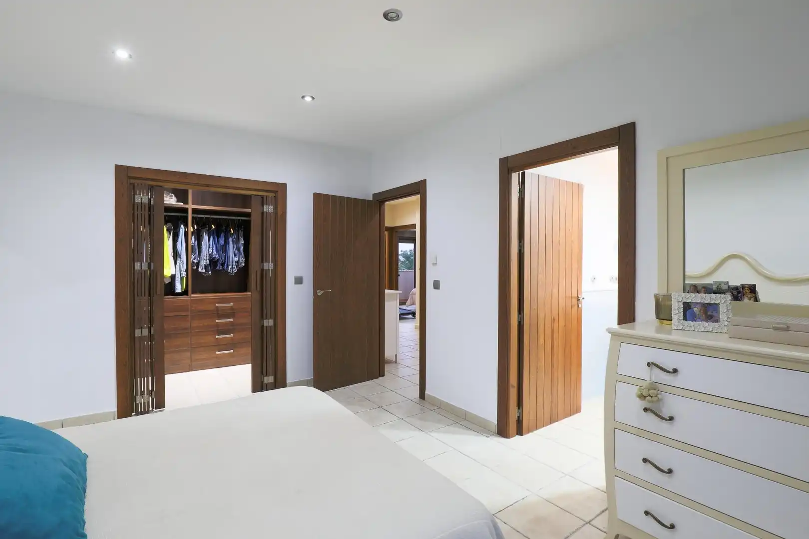Schlafzimmer von Haus oder Chalet zum Verkauf in Padul mit Klimaanlage, Heizung und Privatgarten