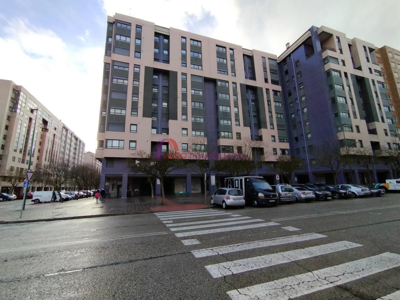 Vista exterior de Dúplex en venda en Burgos Capital amb Calefacció, Parquet i Terrassa