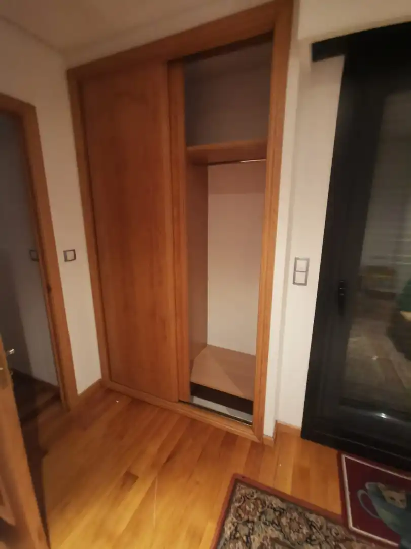 Habitación de Piso en venta en Ourense Capital  con Calefacción, Parquet y Amueblado