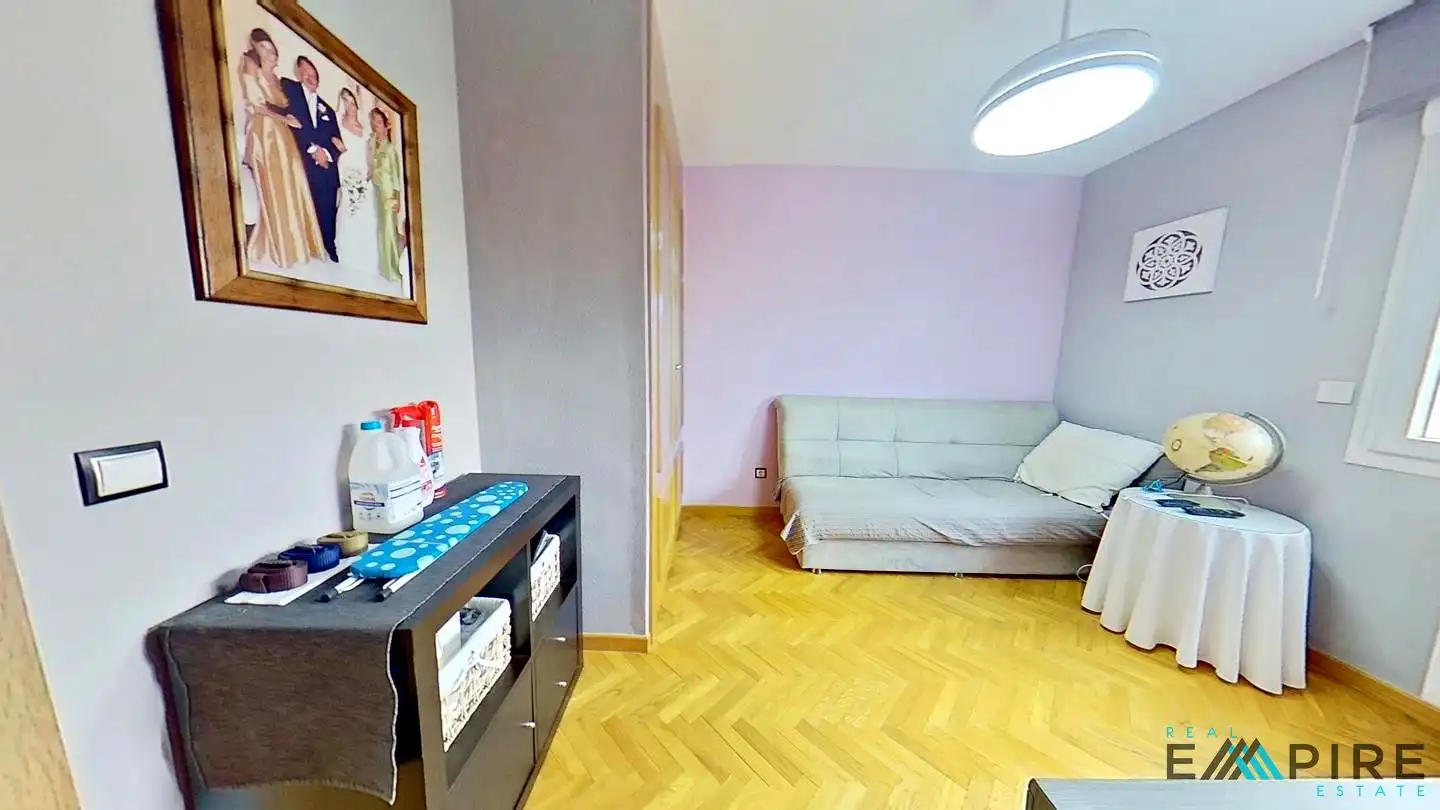 Semi-detached house with pool for sale in Ugena, imagen 54