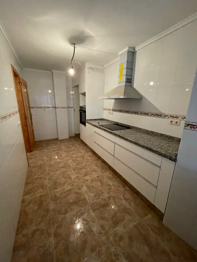 Kitchen of Flat for sale in Alginet  with Terrace, Storage room and Oven