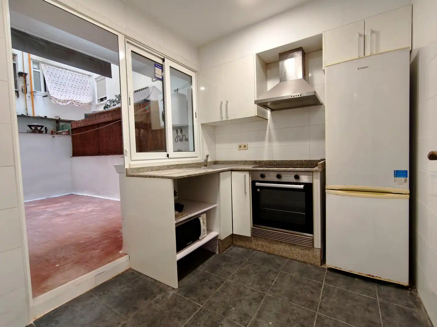 Cuina de Pis de lloguer en Valencia amb Aire condicionat, Parquet i Terrassa