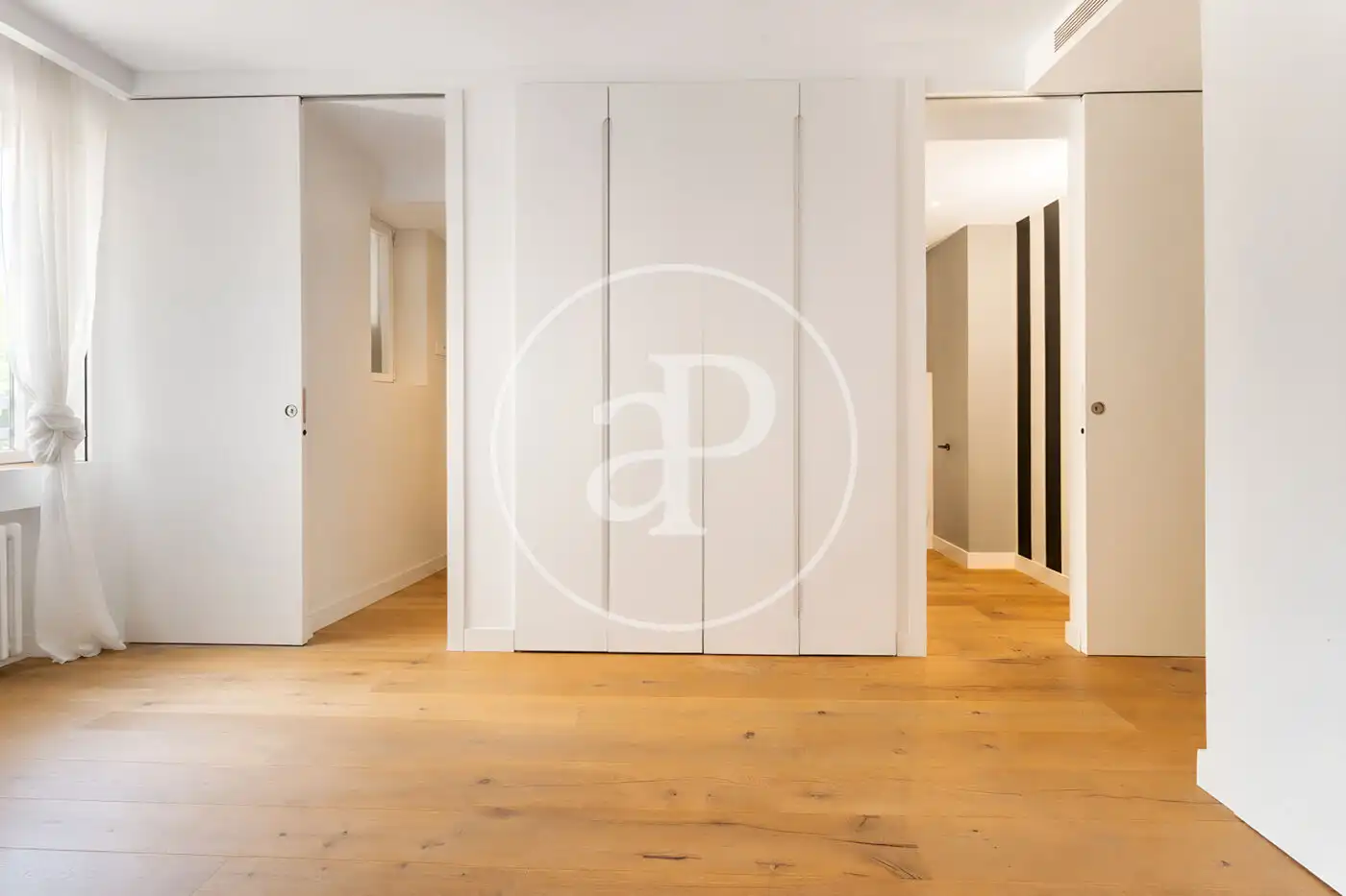 Habitación de Piso en venta en Madrid con Aire acondicionado, Calefacción y Jardín privado