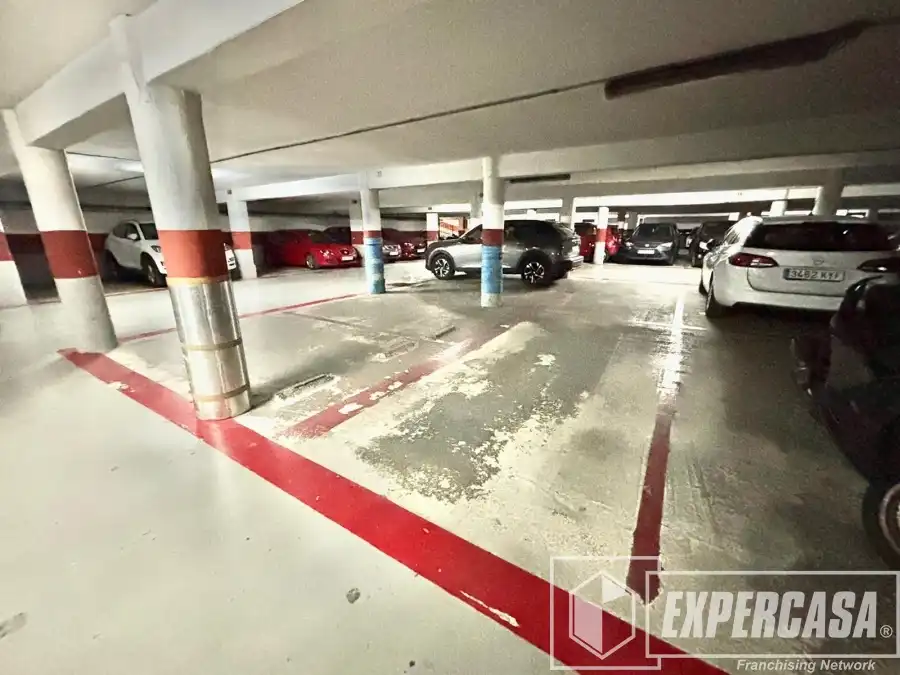 Aparcamiento en venta en Benicalap, imagen 2