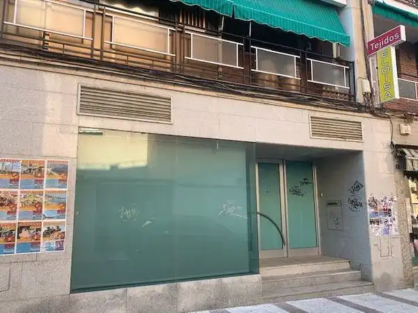 Gewerbefläche zur Miete in Plaza Constitución 10, imagen 2
