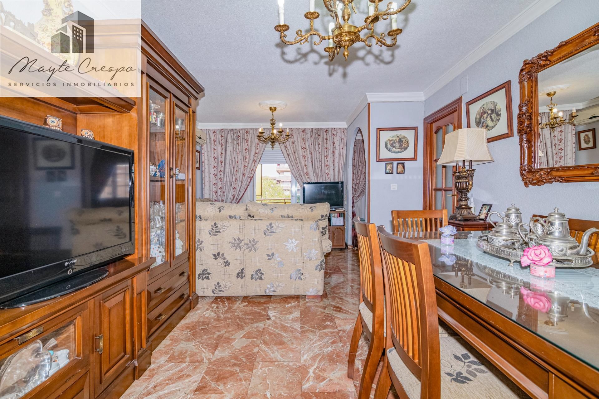 Dining room of Flat for sale in  Granada Capital  with Air Conditioner, Terrace and Balcony