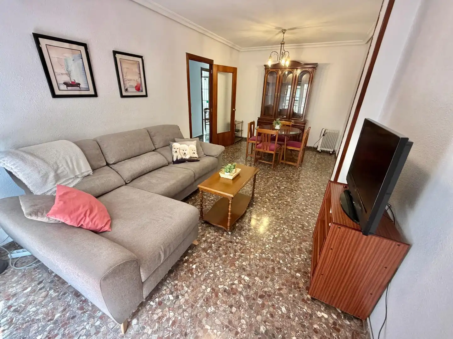Living room of Flat for rent in Jaén  with Air Conditioner, Terrace and Furnished