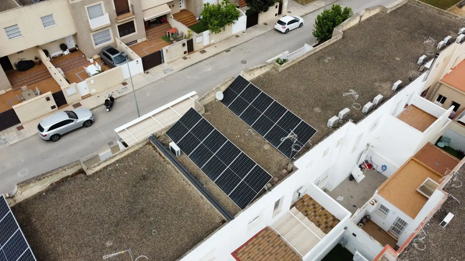 Vista exterior de Casa adosada en venda en Lebrija amb Aire condicionat, Calefacció i Terrassa