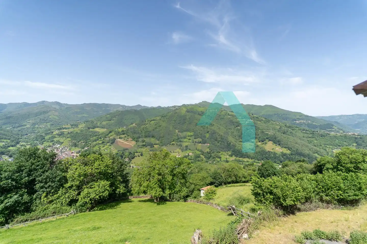 Casa o chalet en venta en Laviana con Jardín privado, Parquet y Terraza