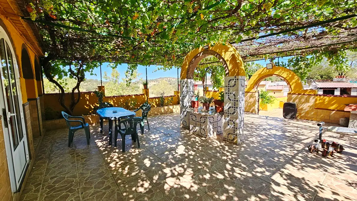 Terrassa de Casa o xalet en venda en Cumbres Mayores amb Aire condicionat, Jardí privat i Terrassa