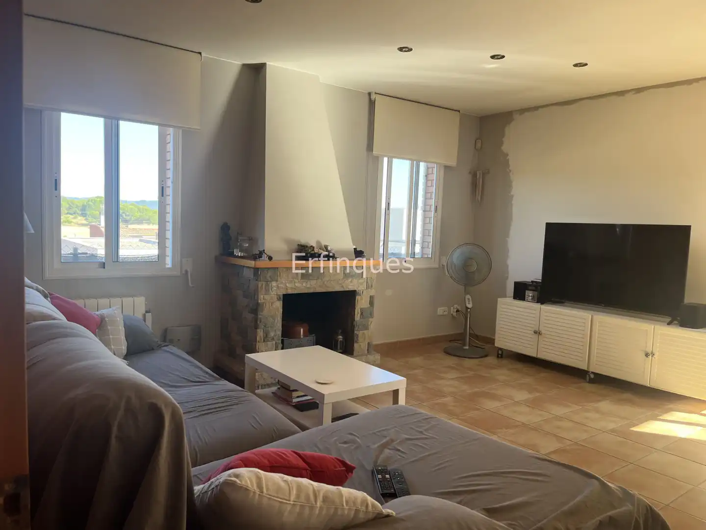 Sala de estar de Casa o chalet en venta en Rubí con Aire acondicionado, Calefacción y Jardín privado