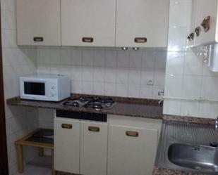 Cuina de Pis de lloguer en Santiago de Compostela  amb Moblat