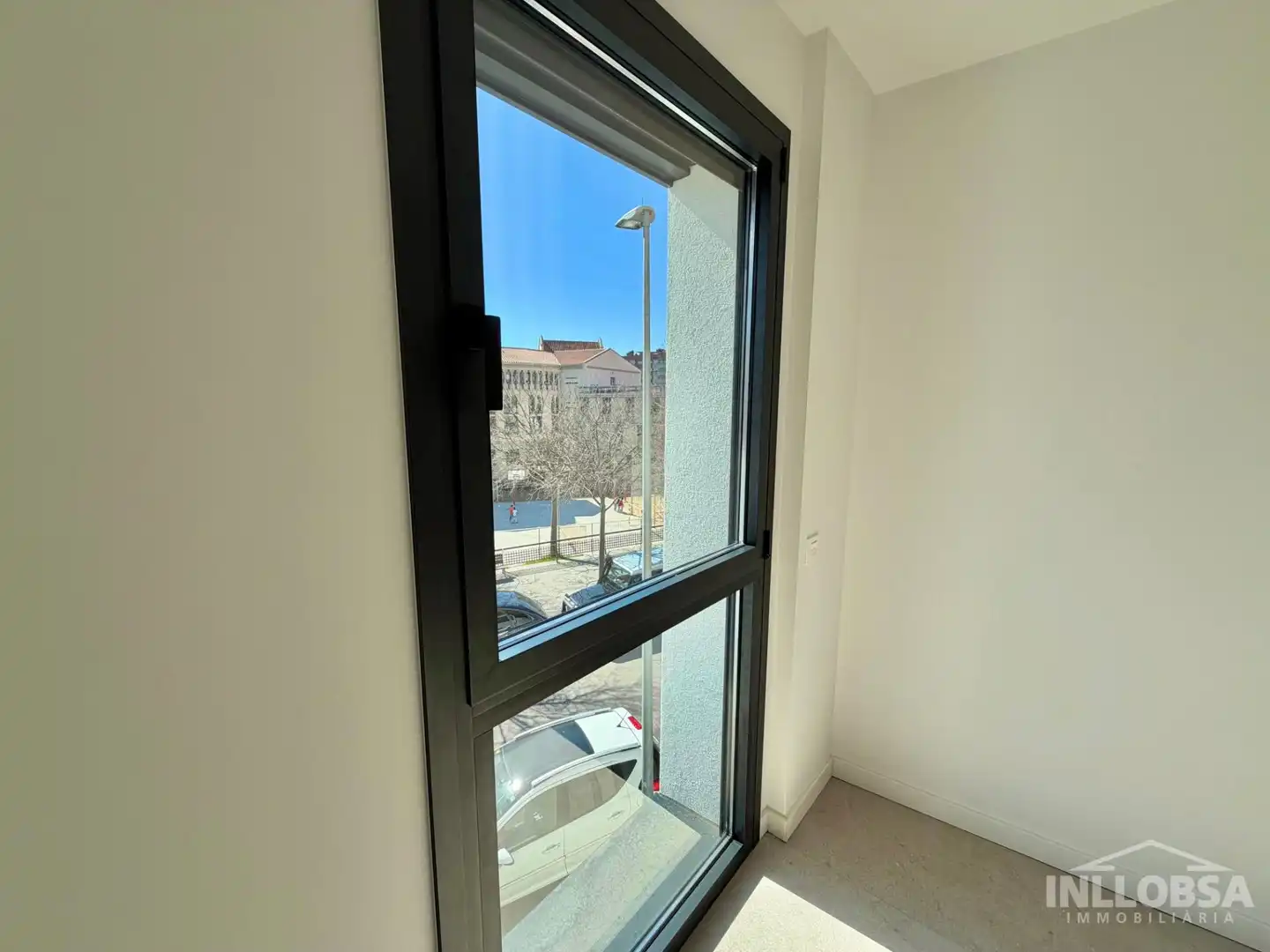 Vista exterior de Piso de alquiler en Manresa con Aire acondicionado, Calefacción y Jardín privado