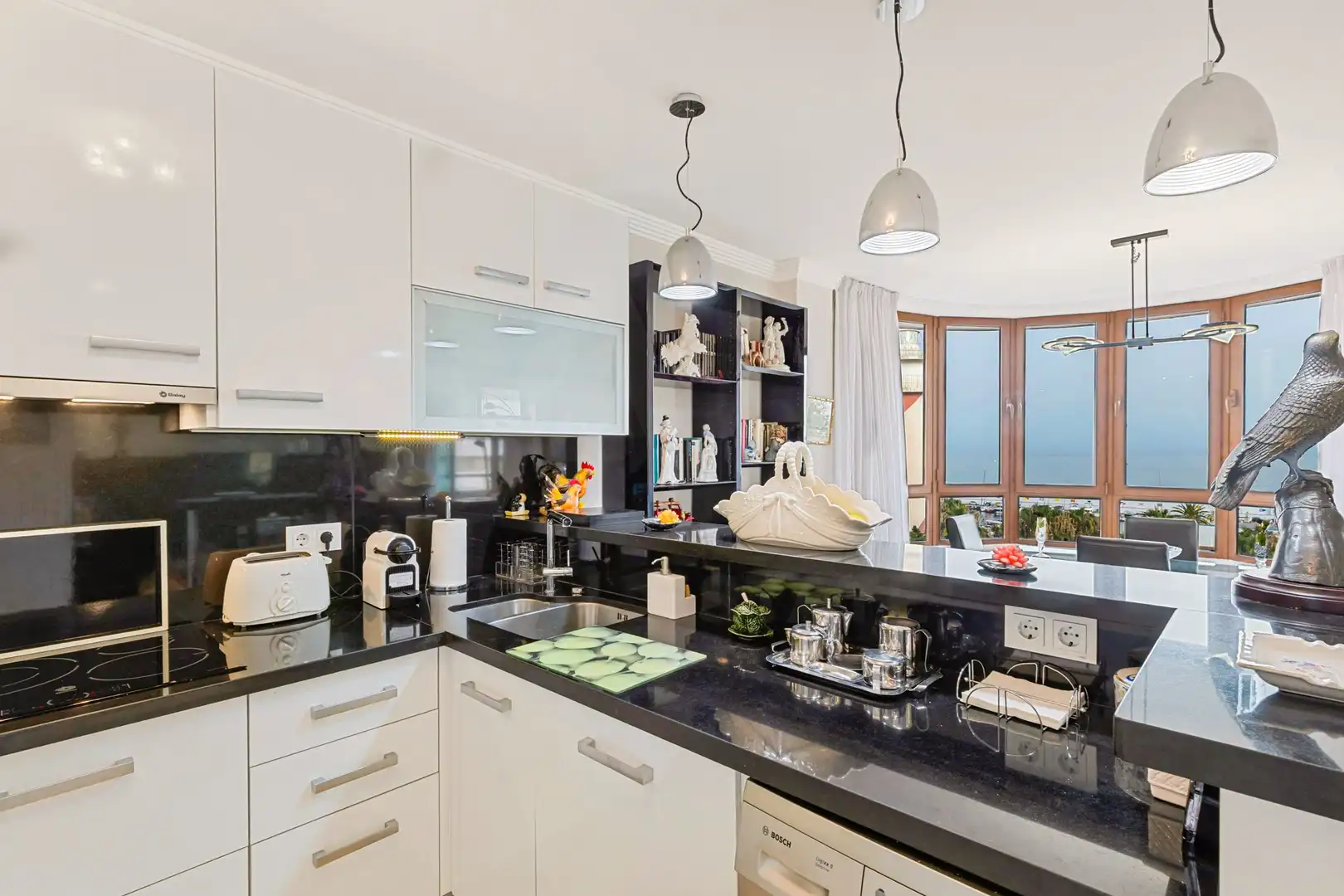 Kitchen of Flat for sale in Marbella  with Air Conditioner, Heating and Terrace