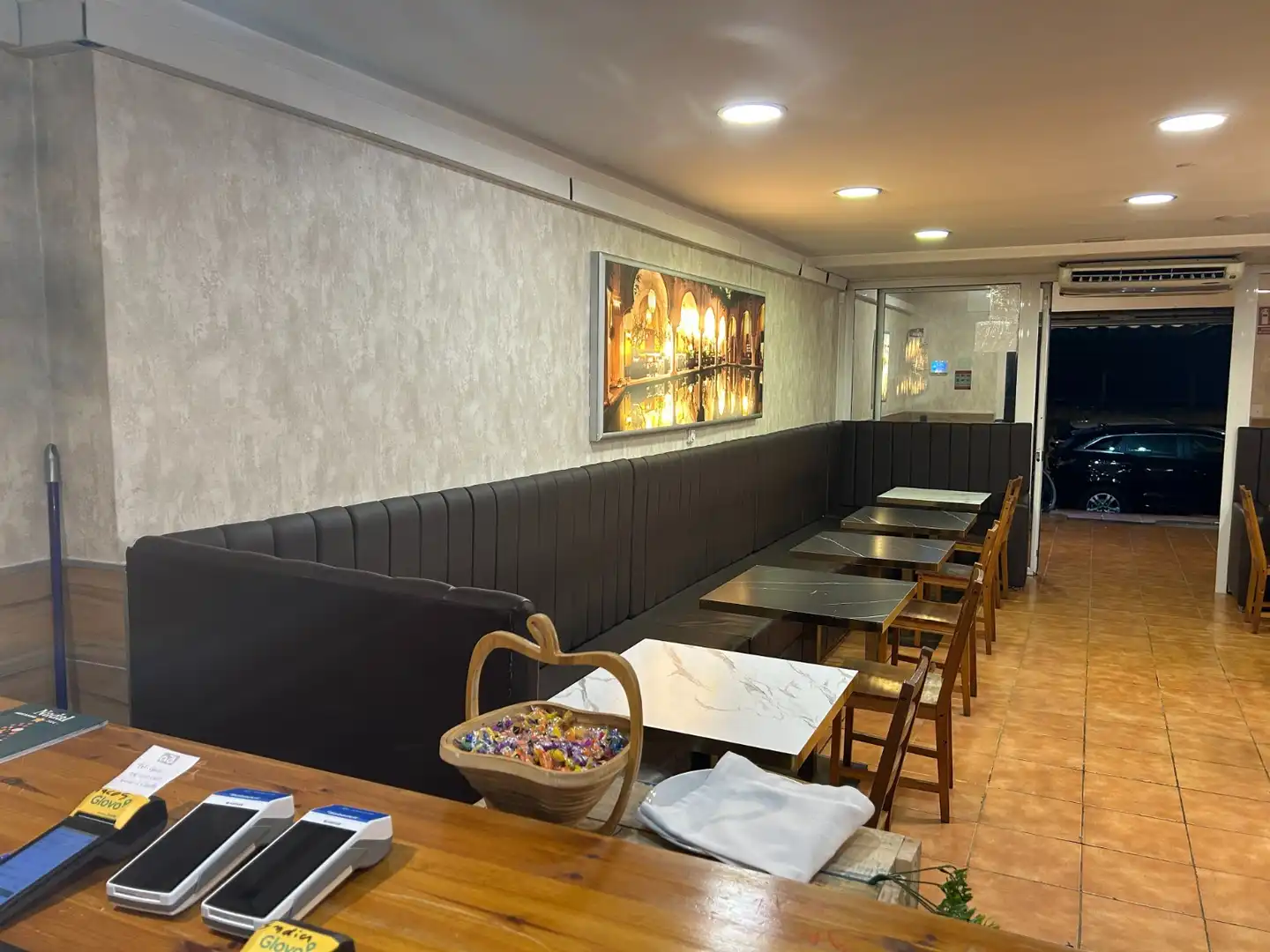 Local comercial en traspàs a Sant Vicenç Dels Horts, imagen 2