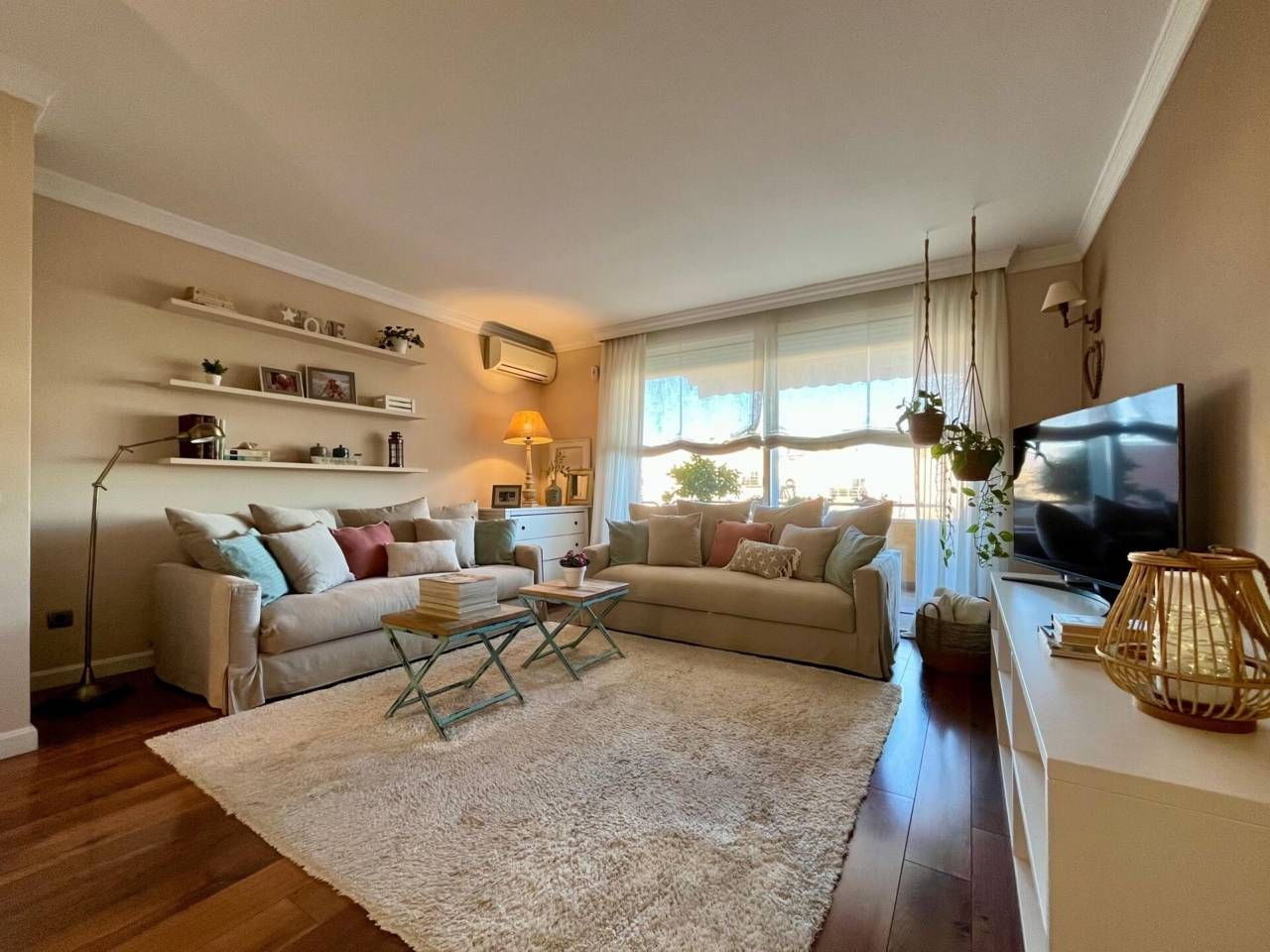 Sala d'estar de Pis en venda en Sant Sadurní d'Anoia amb Aire condicionat, Calefacció i Parquet