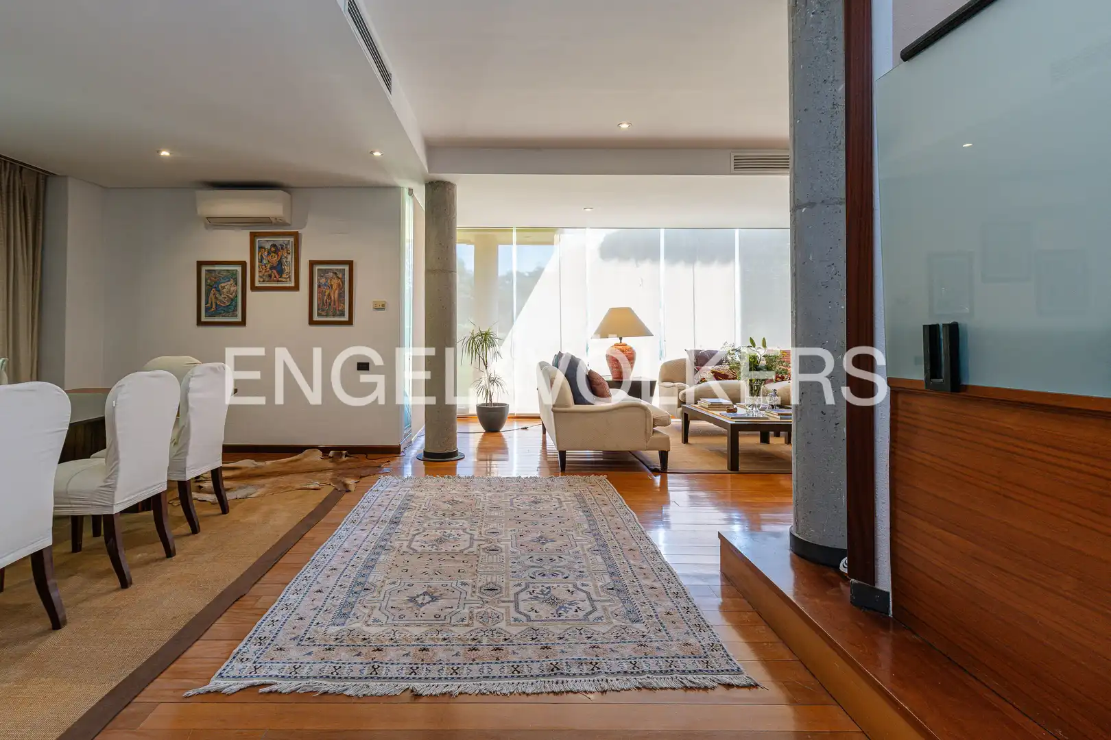 Sala de estar de Casa o chalet en venta en Majadahonda con Aire acondicionado, Calefacción y Jardín privado