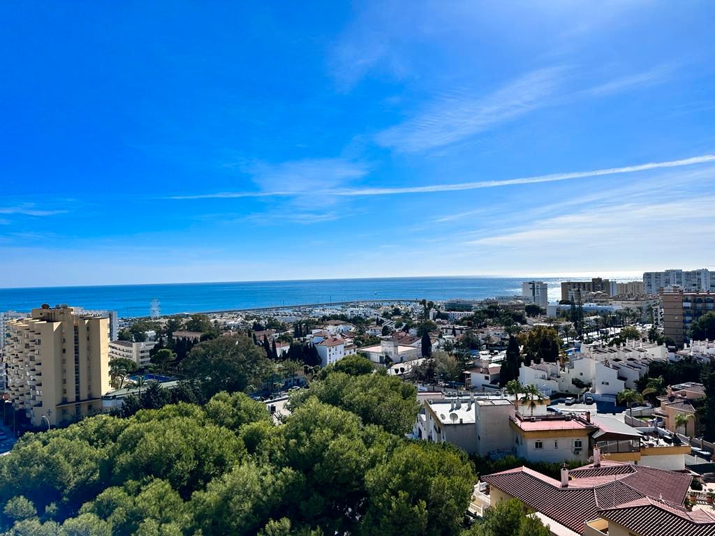 Exterior view of Apartment to rent in Torremolinos  with Air Conditioner, Terrace and Furnished