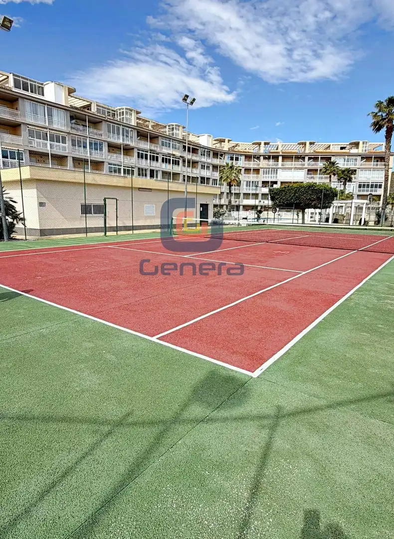 Parking de Ático en venta en El Campello con Aire acondicionado, Terraza y Amueblado