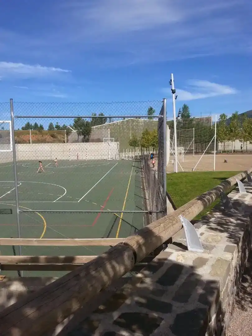 Parking de Dúplex en venta en Biescas con Parquet, Trastero y Piscina
