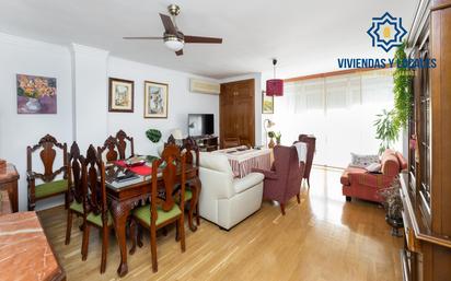 Living room of Flat for sale in  Granada Capital  with Heating