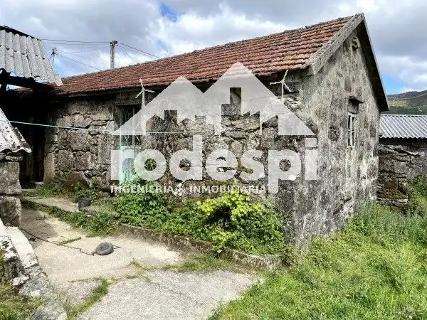 Casa en venda a Covelo
