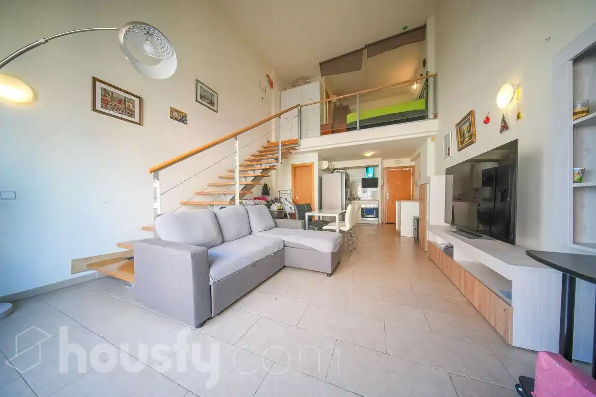 Sala de estar de Piso en venta en Madrid con Aire acondicionado y Balcón