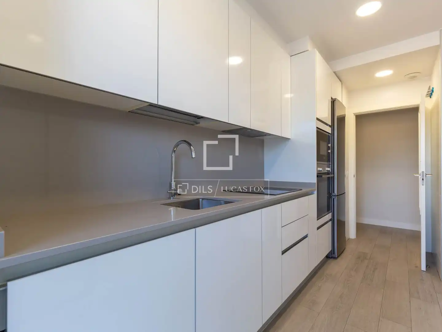 Cocina de Piso de alquiler en Sant Feliu de Llobregat con Aire acondicionado, Terraza y Trastero