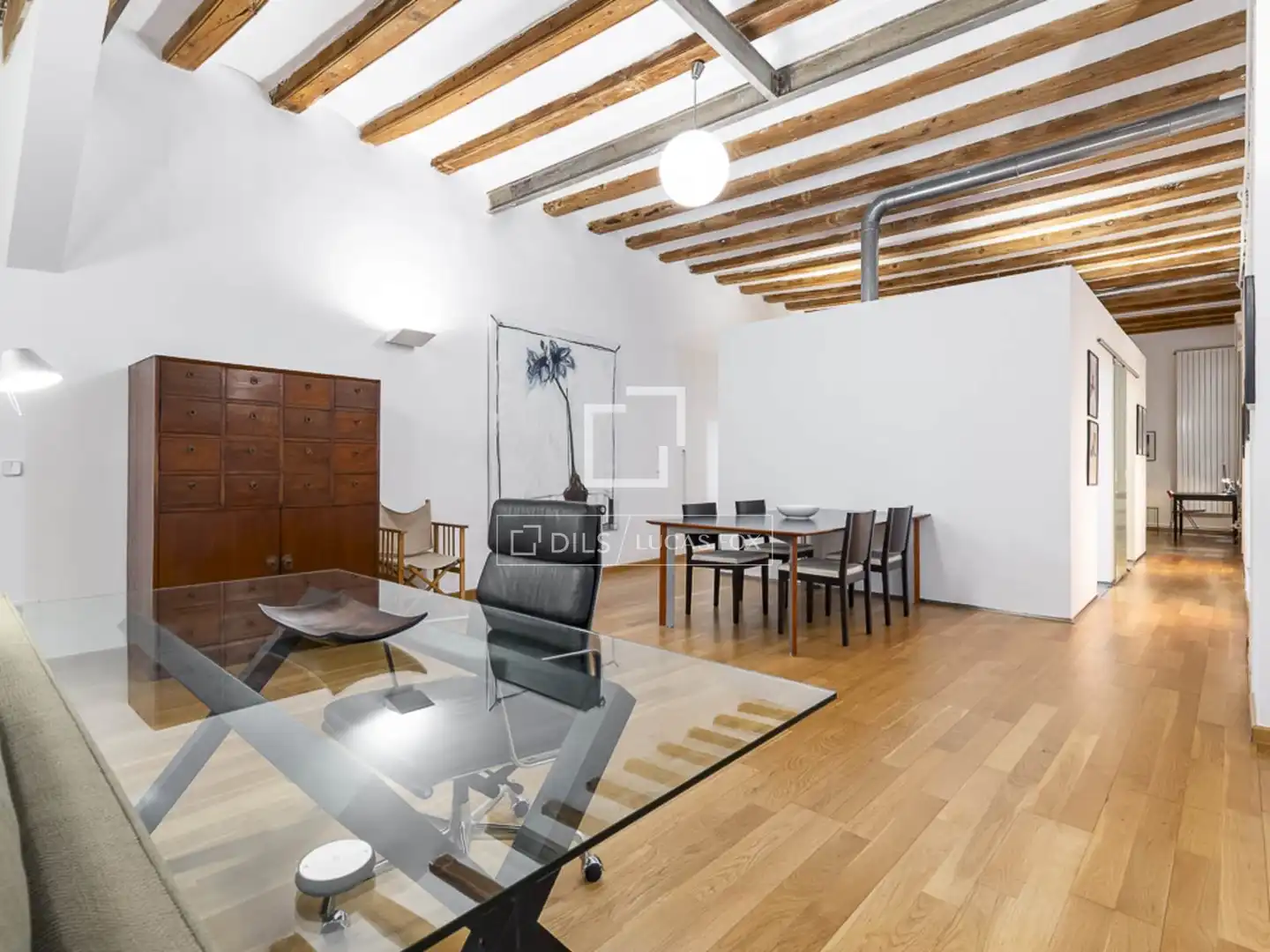 Außenansicht von Wohnung zum Verkauf in Barcelona mit Klimaanlage, Heizung und Parkett