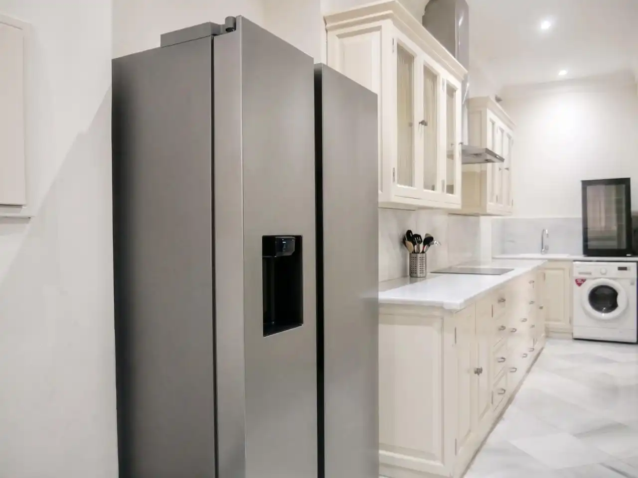 Kitchen of Flat for sale in Sevilla  with Air Conditioner, Terrace and Furnished