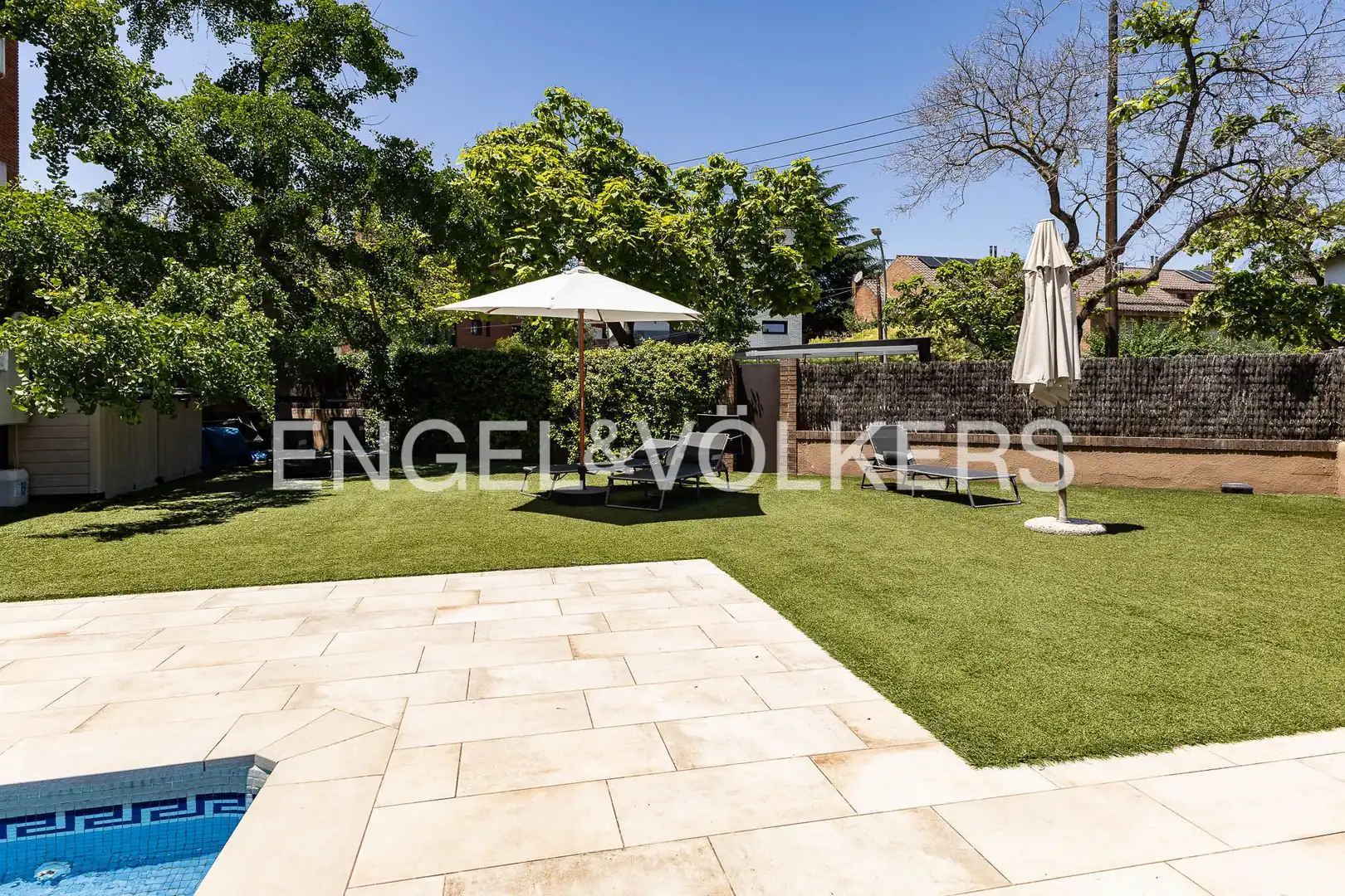 Terrassa de Casa o xalet en venda en Sant Cugat del Vallès amb Aire condicionat, Calefacció i Jardí privat