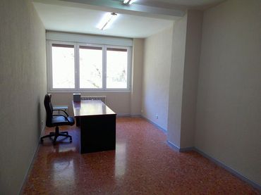Büro mit Aufzug zur Miete in Calle Monasterio de la Oliva 31
