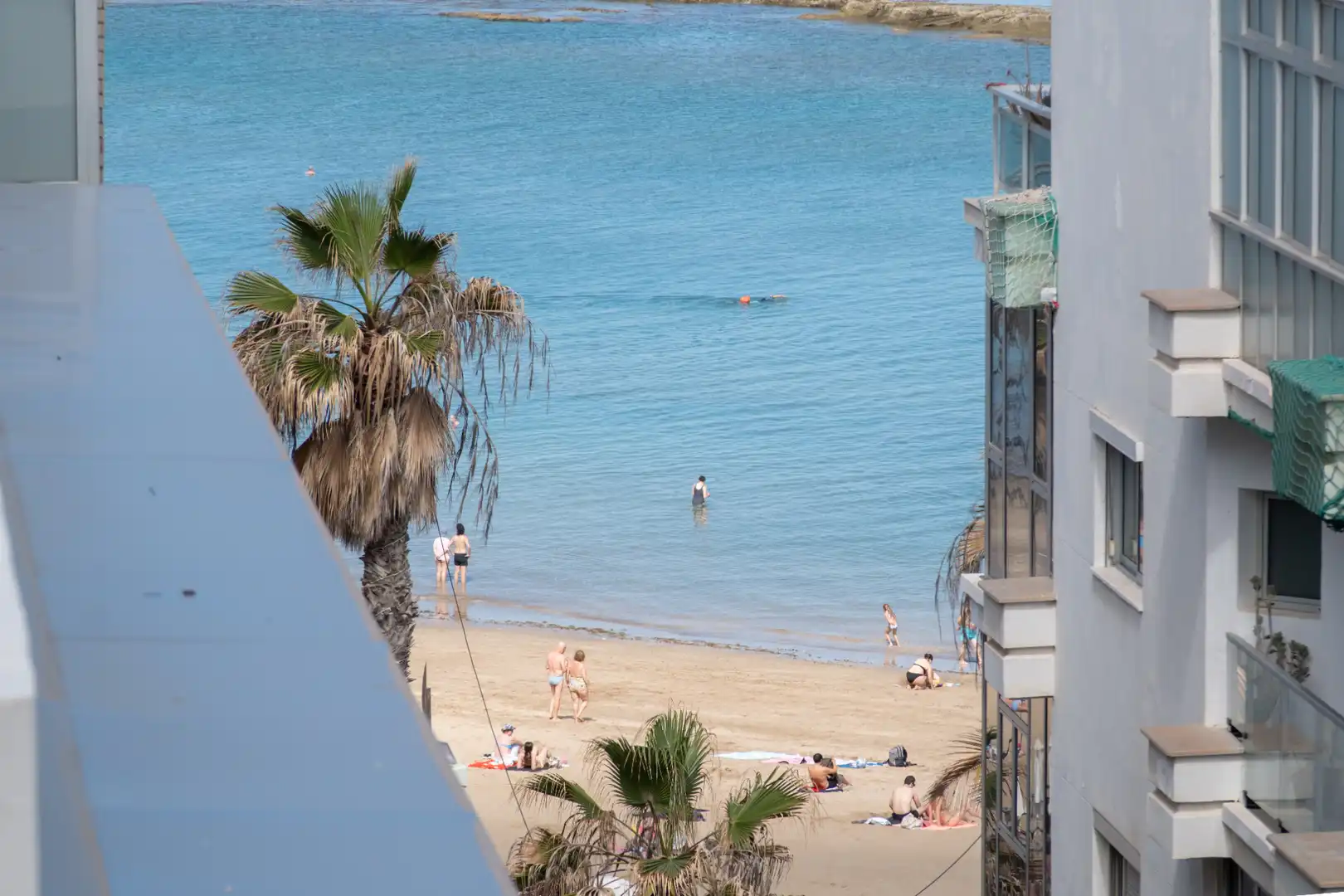 Exterior view of Attic for sale in Las Palmas de Gran Canaria  with Air Conditioner, Terrace and Storage room