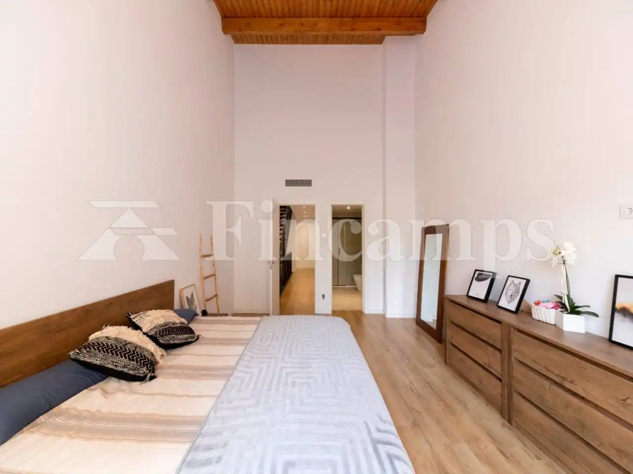 Dormitori de Casa o xalet en venda en Sabadell amb Aire condicionat, Calefacció i Jardí privat