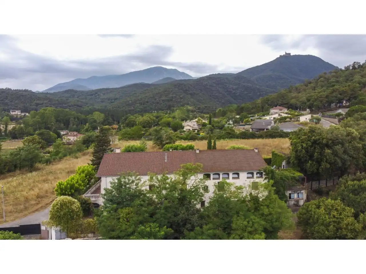 Vista exterior de Finca rústica en venda en Sant Feliu de Buixalleu