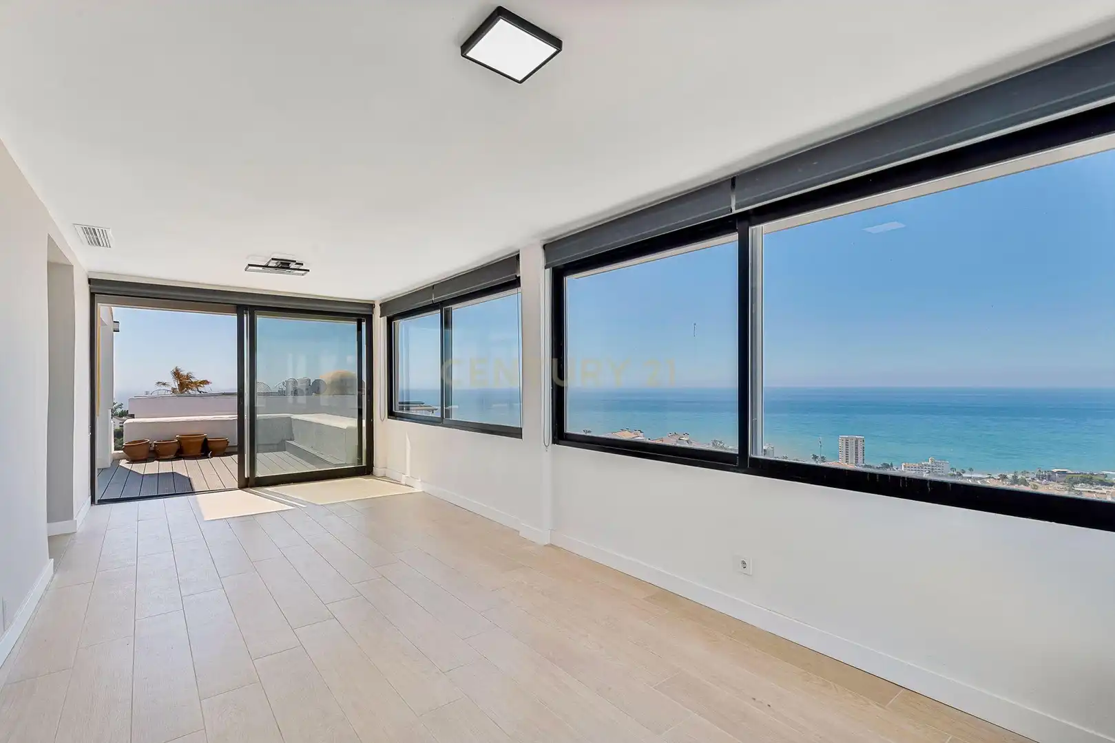 Sala d'estar de Apartament en venda en Mijas amb Aire condicionat i Alarma